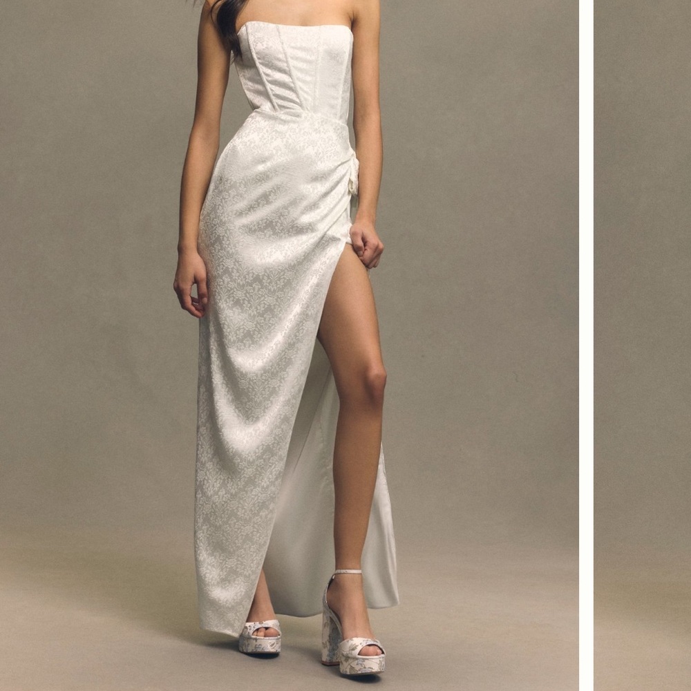 NWT V. Chapman White Brocade Bridal Dress SZ 12